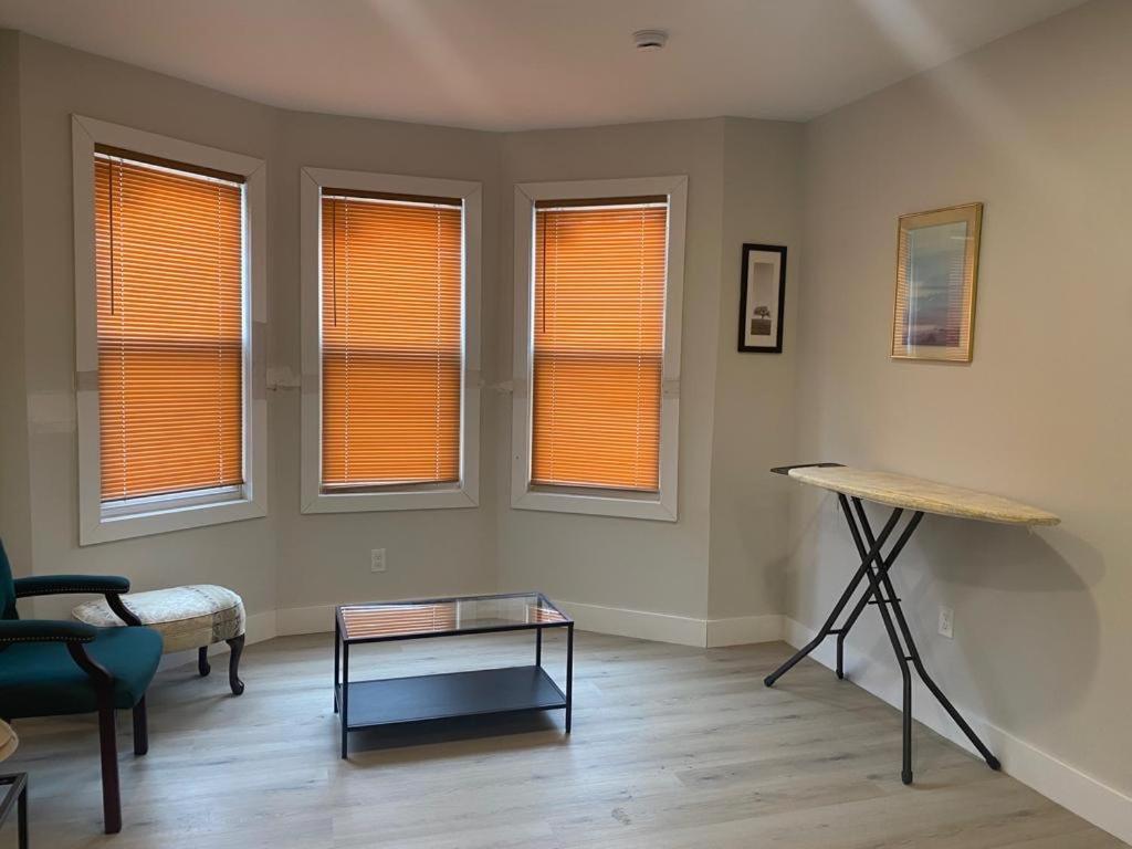 King Suite 8Mins To Newark Airport Екстер'єр фото