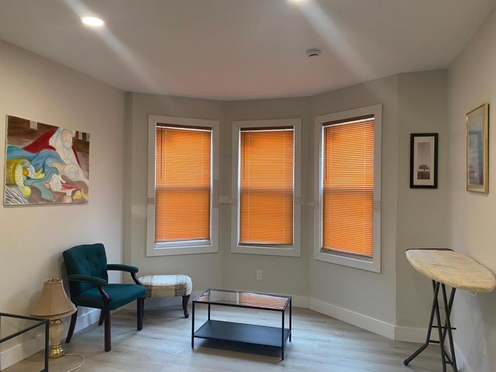 King Suite 8Mins To Newark Airport Екстер'єр фото