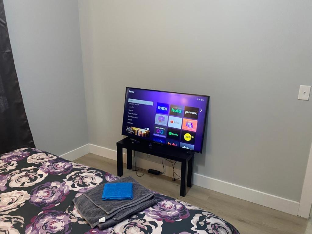 King Suite 8Mins To Newark Airport Екстер'єр фото
